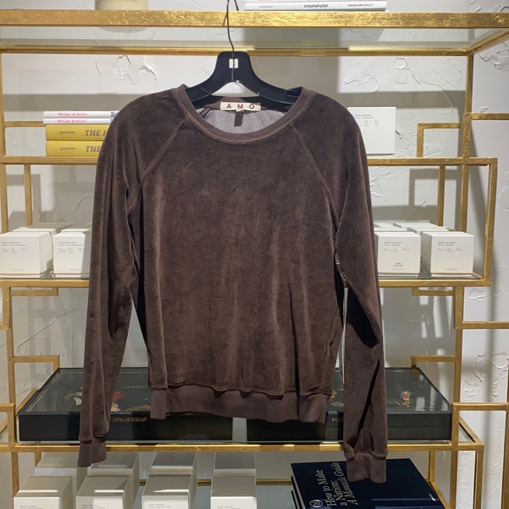 AMO velour top
